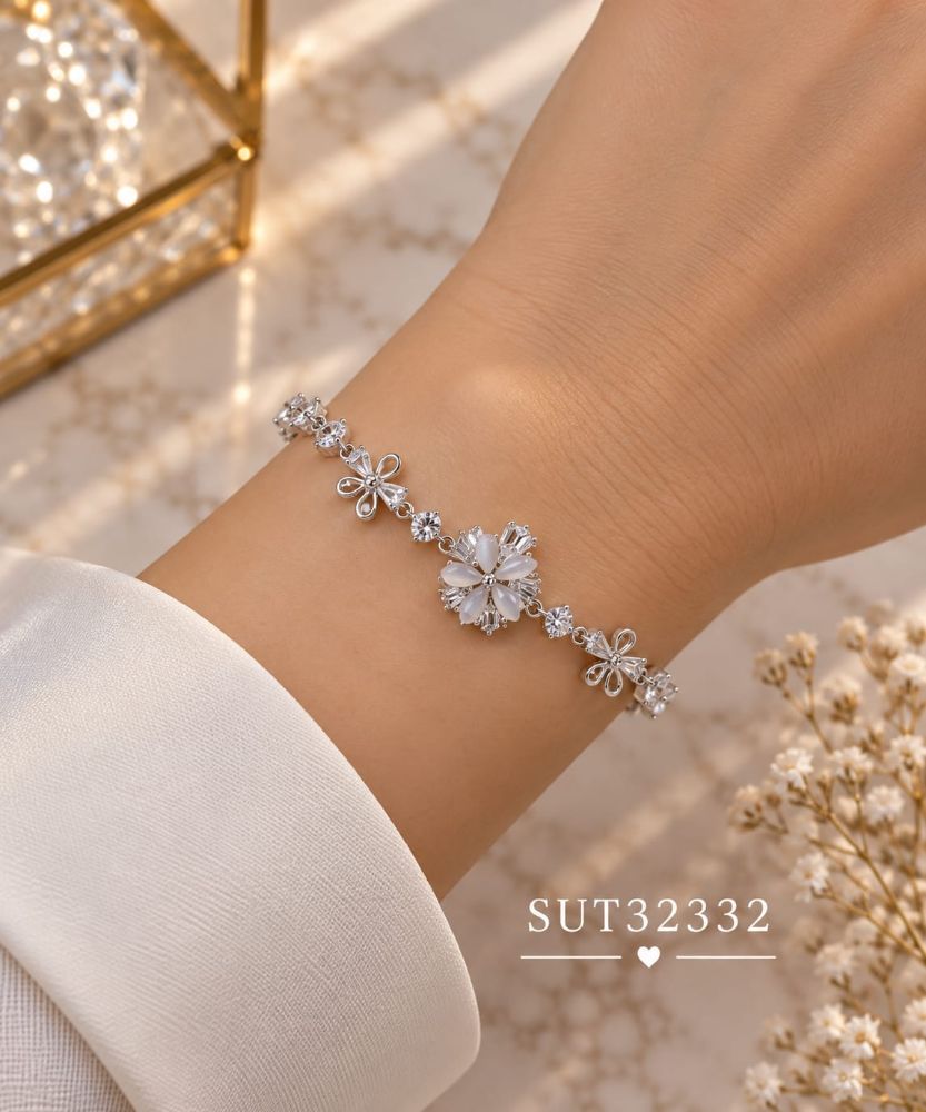 Imagen de PULSERA ACERO FLORAL SUT32332